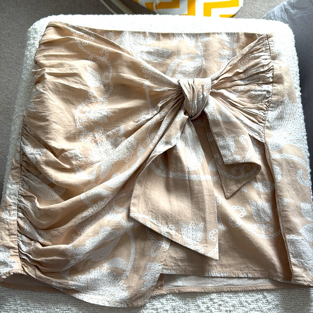 Ladies Zara Beige/white Tie Skirt